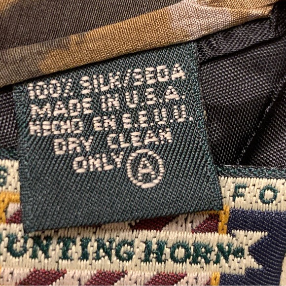 Silk Hunting Horn Floral Tie - Picture 3 of 4